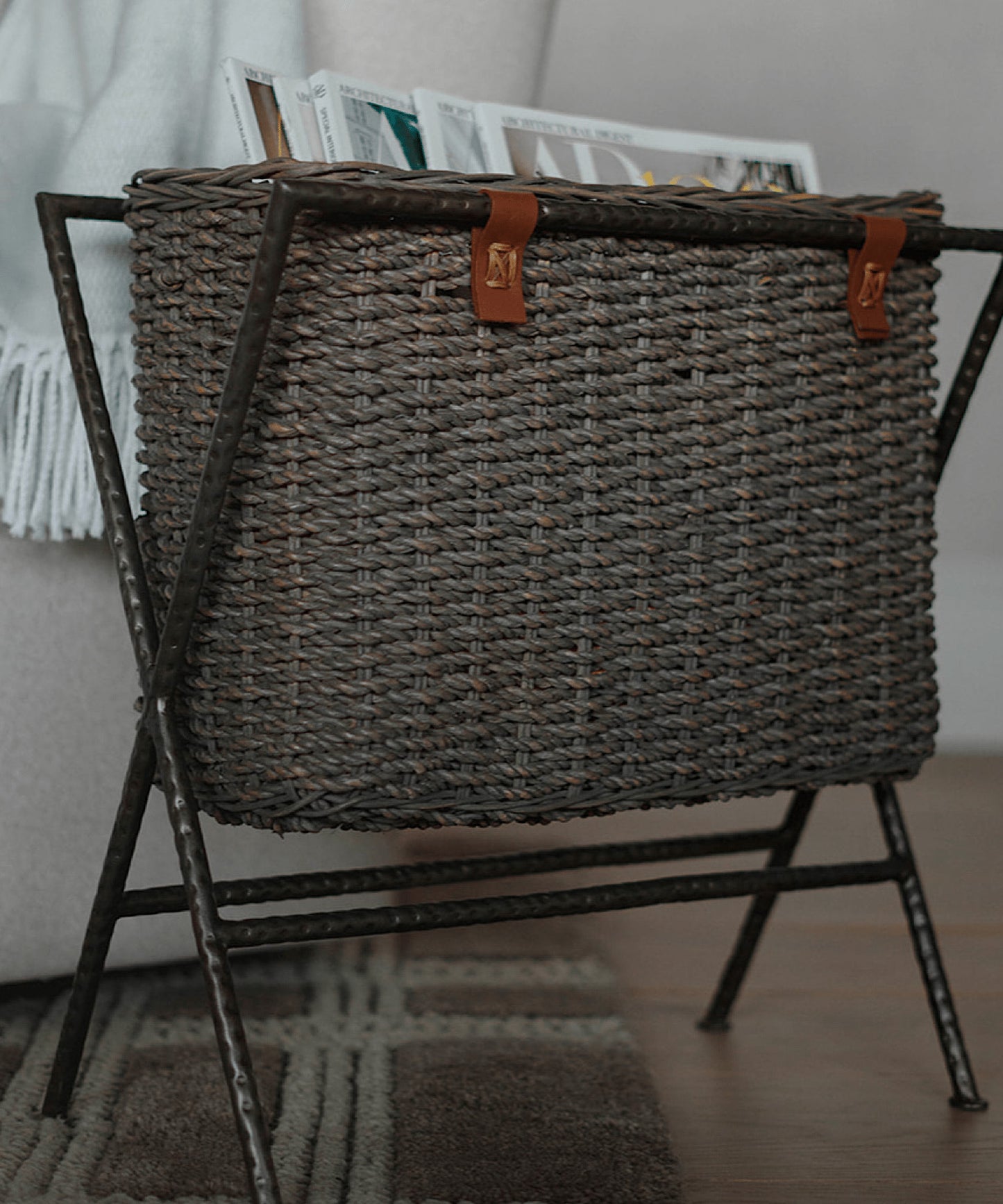 Hemley Magazine Rack