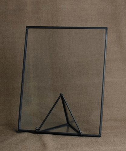 Verre Easel & Frame - Stephenson House